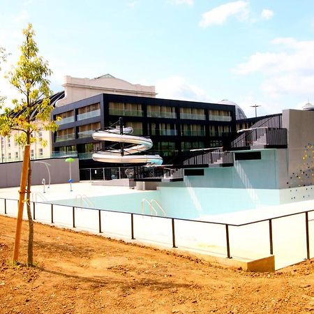 Le Chalet Des Thermes Nancy Bagian luar foto